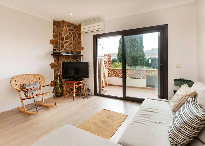 Apartment Adelfas By Interhome
